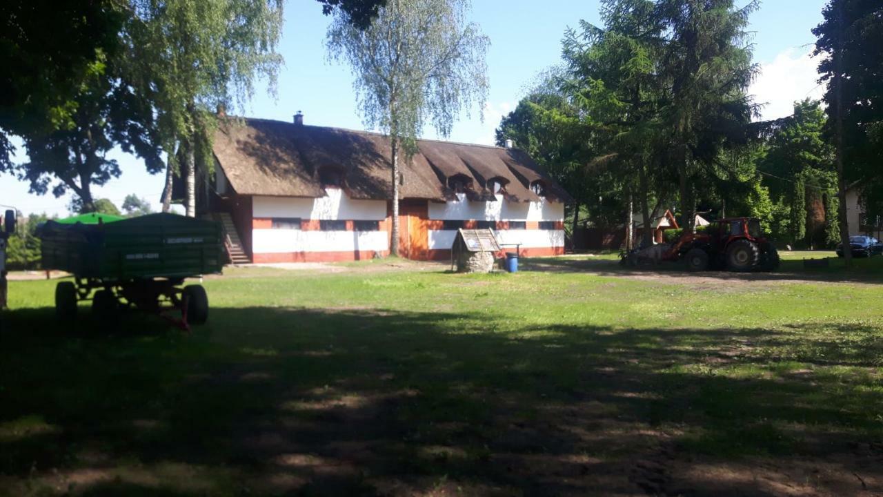 Stadnina Lekwica Exterior photo